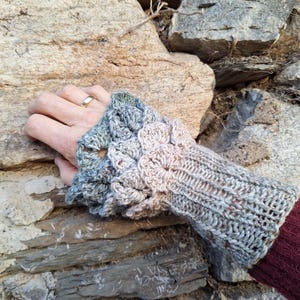 elegant hand warmers made of silk and merino wool, arm warmers, cuffs, handmade exclusive accessories, woolen cuffs, special wrist warmers
