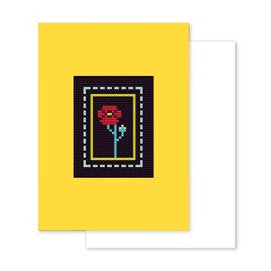 Mini carte à broder jaune avec broderie coquelicot intégrée + enveloppe kraft