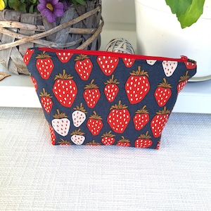 Kosmetiktasche Täschchen Canvas mit Reißverschluß Erdbeerenmuster