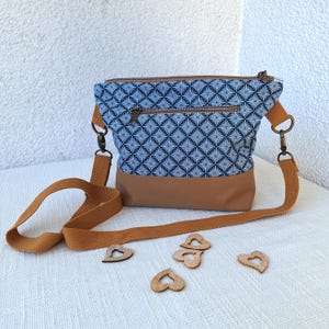 Umhängetasche Handtasche Crossover aus Canvas und Kunstleder