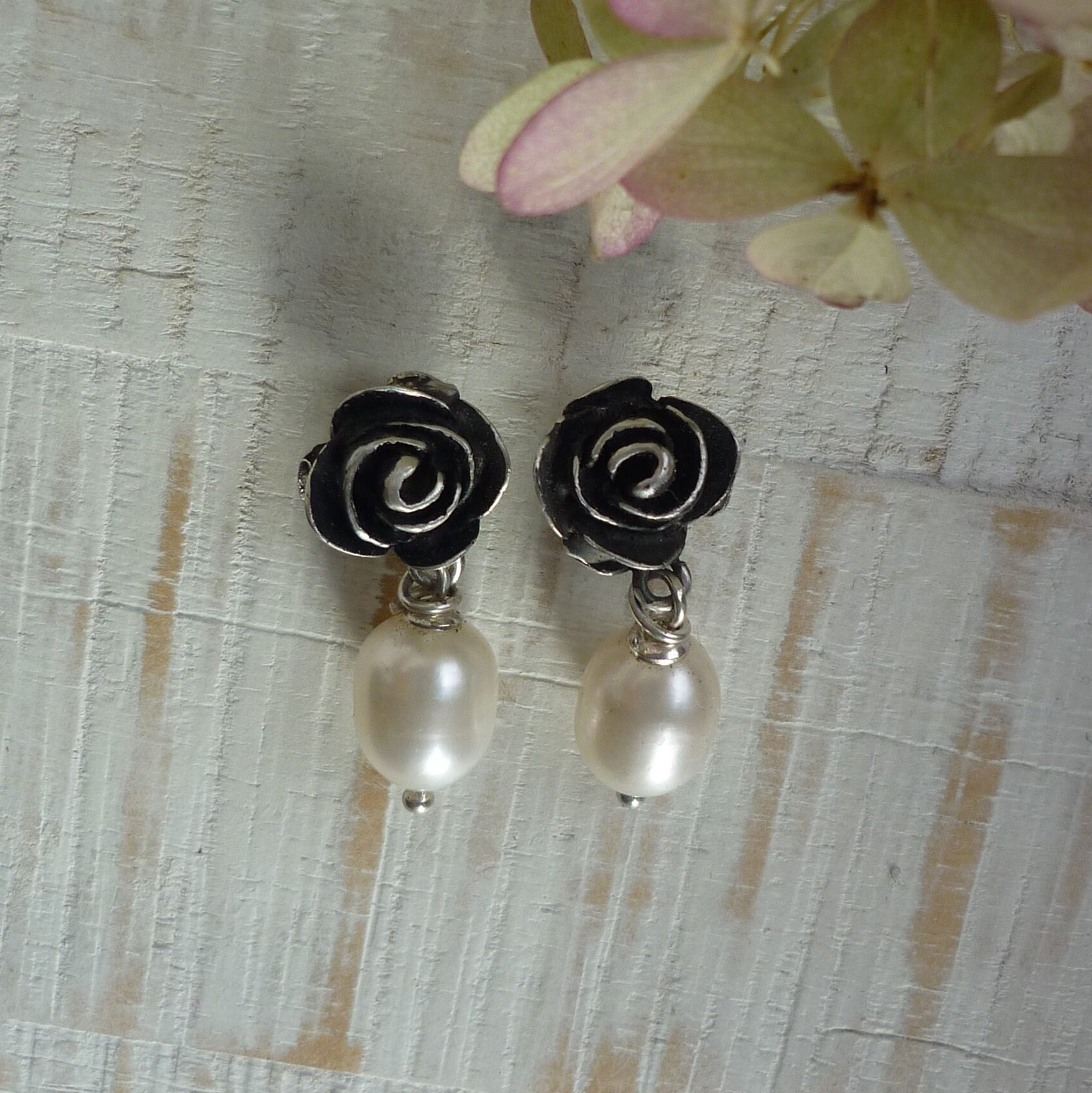 ONDEGO 925er Rosegold Süßwasserperle Ohrringe Perle Rosa Rosé Perlenohrringe Ohrstecker Brautschmuck