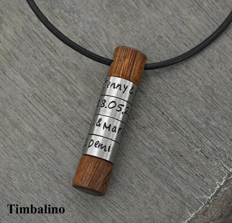 Handgefertigte Unikat Namenskette Familienkette mit personalisierten Beads aus Edelstahl und Holz Bild 1