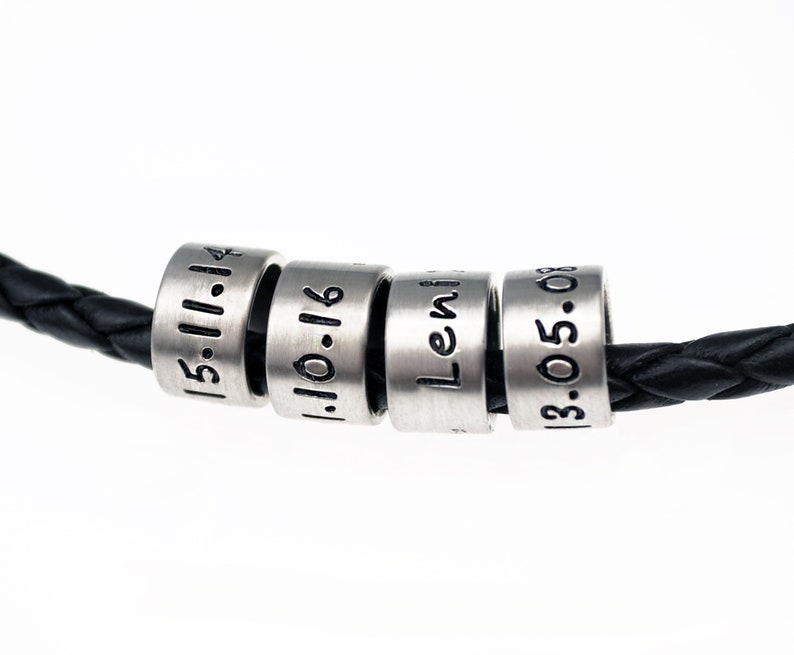 Herren Kette mit Gravur und Lederkette, Männer Kette mit personalisierten Silber Beads Namensringen Bild 1