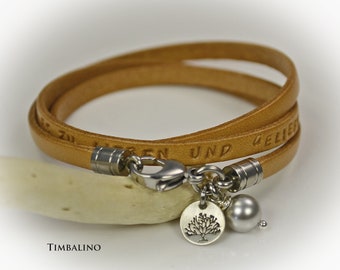 Timbalino Familienarmband mit Wunschtext,  Wickelarmband mit Gravur, personalisiertes Lederarmband