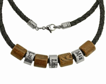 Personalisierte Handmade Männerkette, Edelstahlbeads mit Gravur und Holzanhänger, schwarze Lederkette