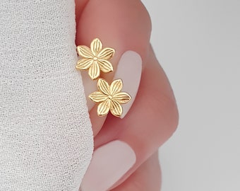 Petal stud earrings 925 silver gold plated SCHOSCHON earrings lilies gift Mother's Day anniversary