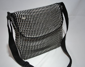 soda pop tabs BOLSA UNISEX con solapa black