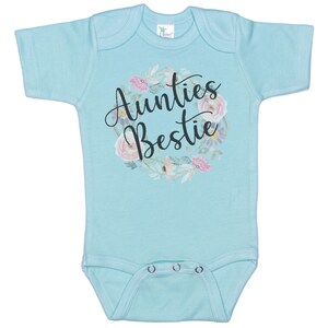 Aunties Bestie Aunt Onesie Baby Aunt Outfit Aunt Baby Etsy Aunties Bestie Aunt Onesie Baby Aunt Outfit Aunt Baby Etsy