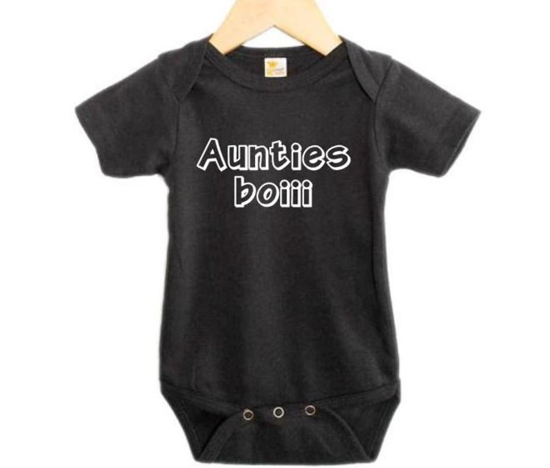 Aunt Baby Onesie Aunties Boiii Newborn Aunt Outfit Aunt Etsy