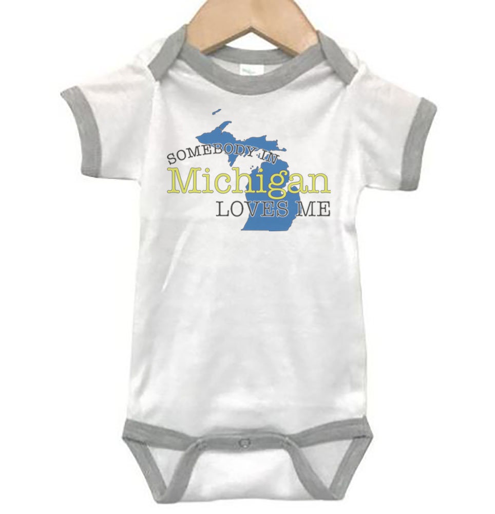 Michigan Onesie Somebody in Michigan Loves Me MI Bodysuit Etsy UK