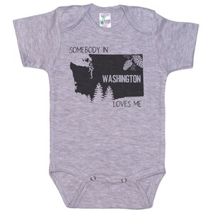 Somebody In Washington Loves Me, Washington Onesie®, Washington Baby, WA Baby Outfit, Baby Shower, Baby Washington Onesie®, WA Baby Bodysuit