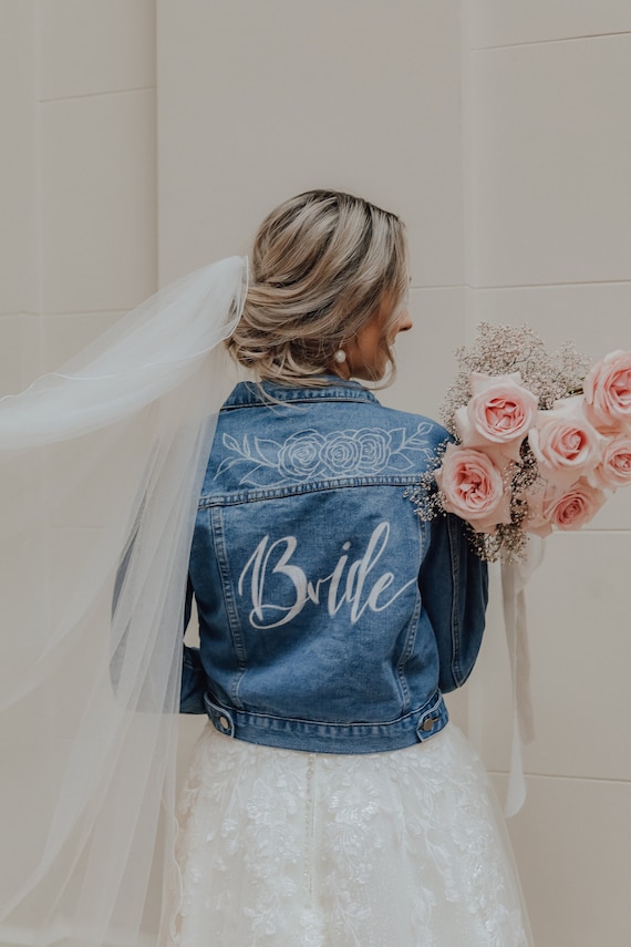 Beschriebene Jeansjacke Hochzeit, personalisierte Jacke, Wedding Jacket, Jacke Braut, Lettering Jacke Handlettering
