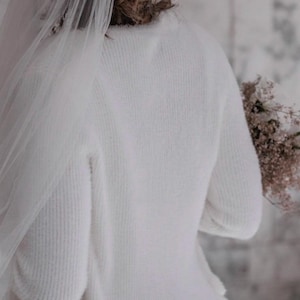 Cardigã com botões de pérola | Jaqueta de casamento | Jaqueta | Noiva | JGA | Casamento