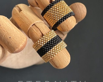 Ring in 2 designs, Japanese Miyuki Delica glass beads in matte black and Miyuki glass beads 24kt gold plated, beaded ring, peyote, band ring
