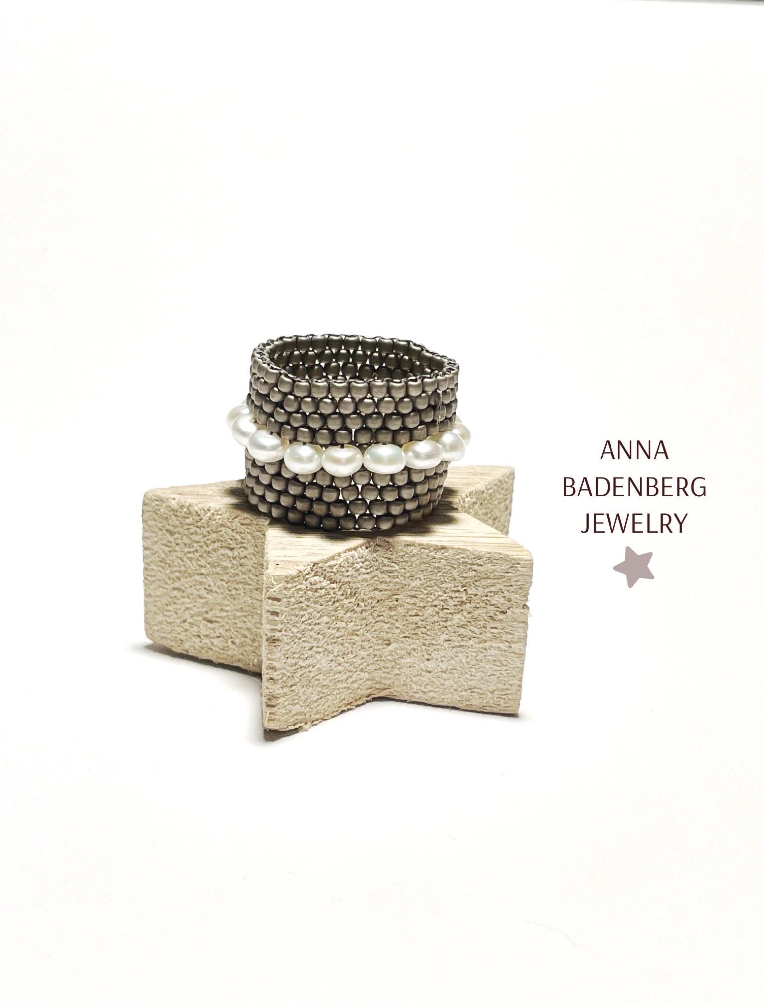 RING Made of Toho Glass Beads in Matt Silver and White Button