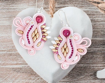 Pendientes de boda románticos de soutache rosa