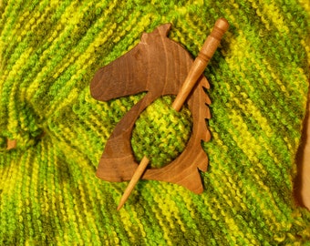 Cloth pin horse walnut tree Cloth pin clasp