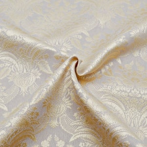 Jacquard in Gold-Beige mit Ornamenten Rankenstoff Polsterstoff Bezugstoff mit Ornamenten gewebt Barockstoff  +