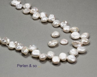 Freshwater pearls Keshi Ø 7 or 10 mm, slightly oval size selectable