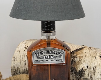 Tischlampe, Flaschenlampe, Geschenk für Männer, Whiskylampe, Jubiläumgeschenk, Vatertagsgeschenk, Weihnachtsgeschenk für Ihn