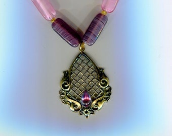 Medieval Renaissance pearl necklace purple + old gold size. 40