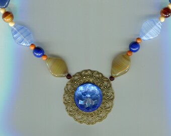 Medieval Renaissance pearl necklace blue + beige + gold size. 44