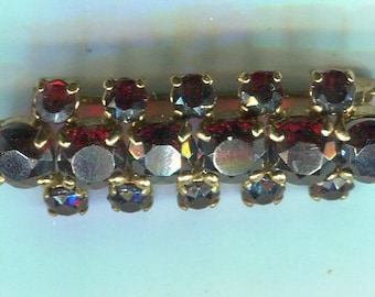 Medieval Renaissance rhinestone brooch garnet-red + gold 38 x 13 mm