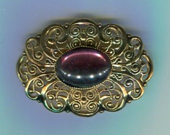 filigree medieval renaissance brooch Victorian antique gold + purple 46 x 32 mm