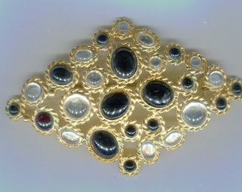 Medieval Renaissance brooch gold with cabochon in Onix + Crystal optics 80 x 50 mm