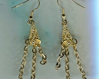 filigree Medieval Renaissance earrings gold 70 x 10 mm