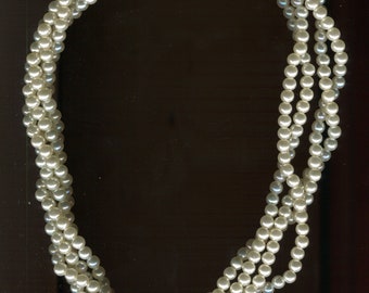 4-row medieval Renaissance pearl necklace size 44