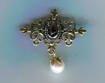 filigree medieval renaissance rhinestone brooch made of pewter with pearl pendant antique gold + topaz 35 x 35 mm