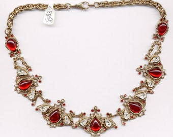 Collier médiéval Renaissance or + taille rubis. 50