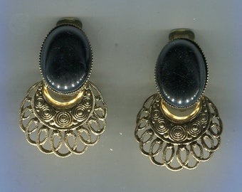 filigrane Renaissance victorienne clips d’oreille or + agate optique 35 x 22 mm