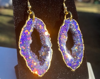 Purple/Pink Colorshift Geode Earrings/Agate Geo Druzy Lightweight Statement Earrings/Iridescent Dangle Rainbow Sparkle Handmade Festival