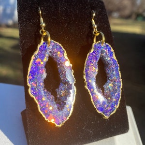 Purple/Pink Colorshift Geode Earrings/Agate Geo Druzy Lightweight Statement Earrings/Iridescent Dangle Rainbow Sparkle Handmade Festival image 1
