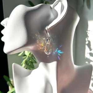Pendientes de prisma arcoíris que atrapan el sol - Cristal en forma de lágrima (grande)