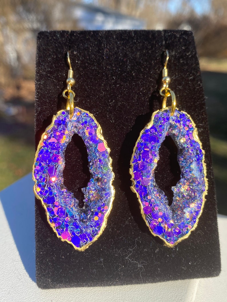 Purple/Pink Colorshift Geode Earrings/Agate Geo Druzy Lightweight Statement Earrings/Iridescent Dangle Rainbow Sparkle Handmade Festival image 3