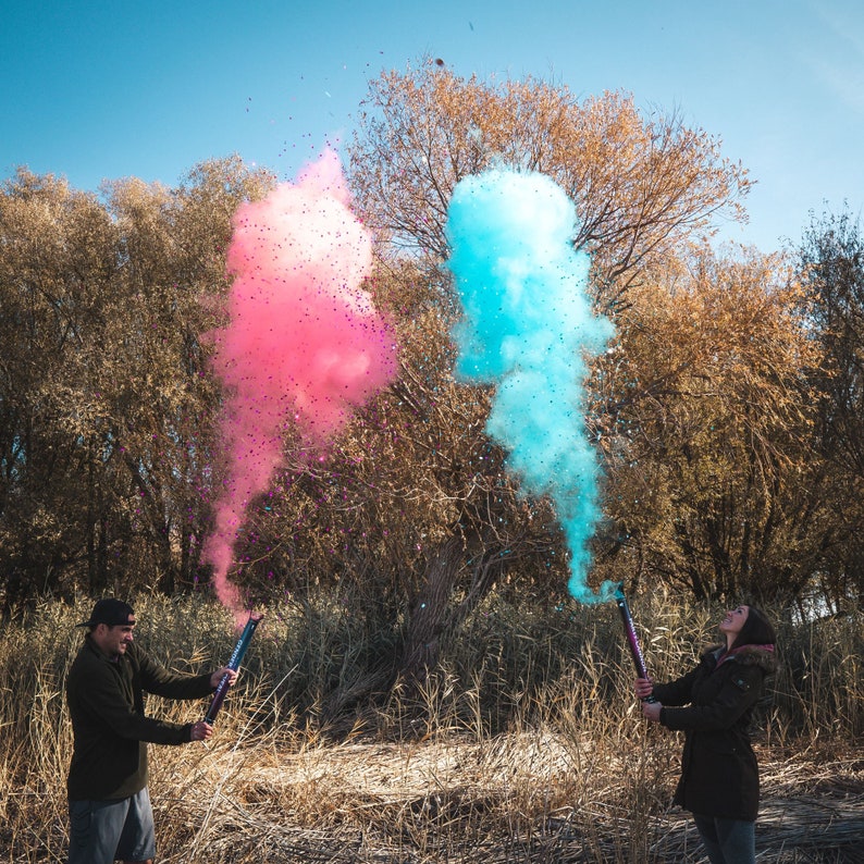 holi powder cannon