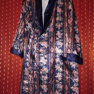 Dressing gownbathrobevintageblue image 1