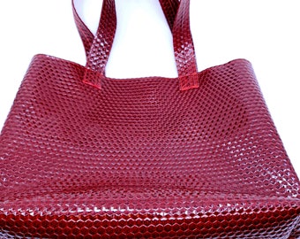 RED LEATHER TOTE| Octagon Patern Shoulder Bag| Large Burgundy Handbag| Unique Womens Shoulder Bag| Garnet Red Bag| Trendy Travel Tote Bag|