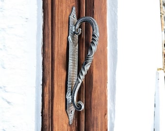 Hand-Forged Wrought Iron Door Pull — Rustic Twisted Handle for Gate, Barn & Interior Doors, Blacksmith Hardware