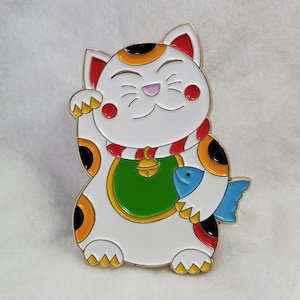 Maneki Neko Lucky Cat Pin