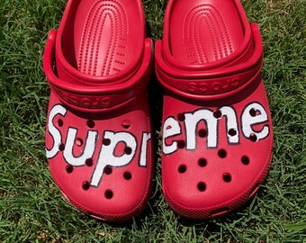 custom color crocs