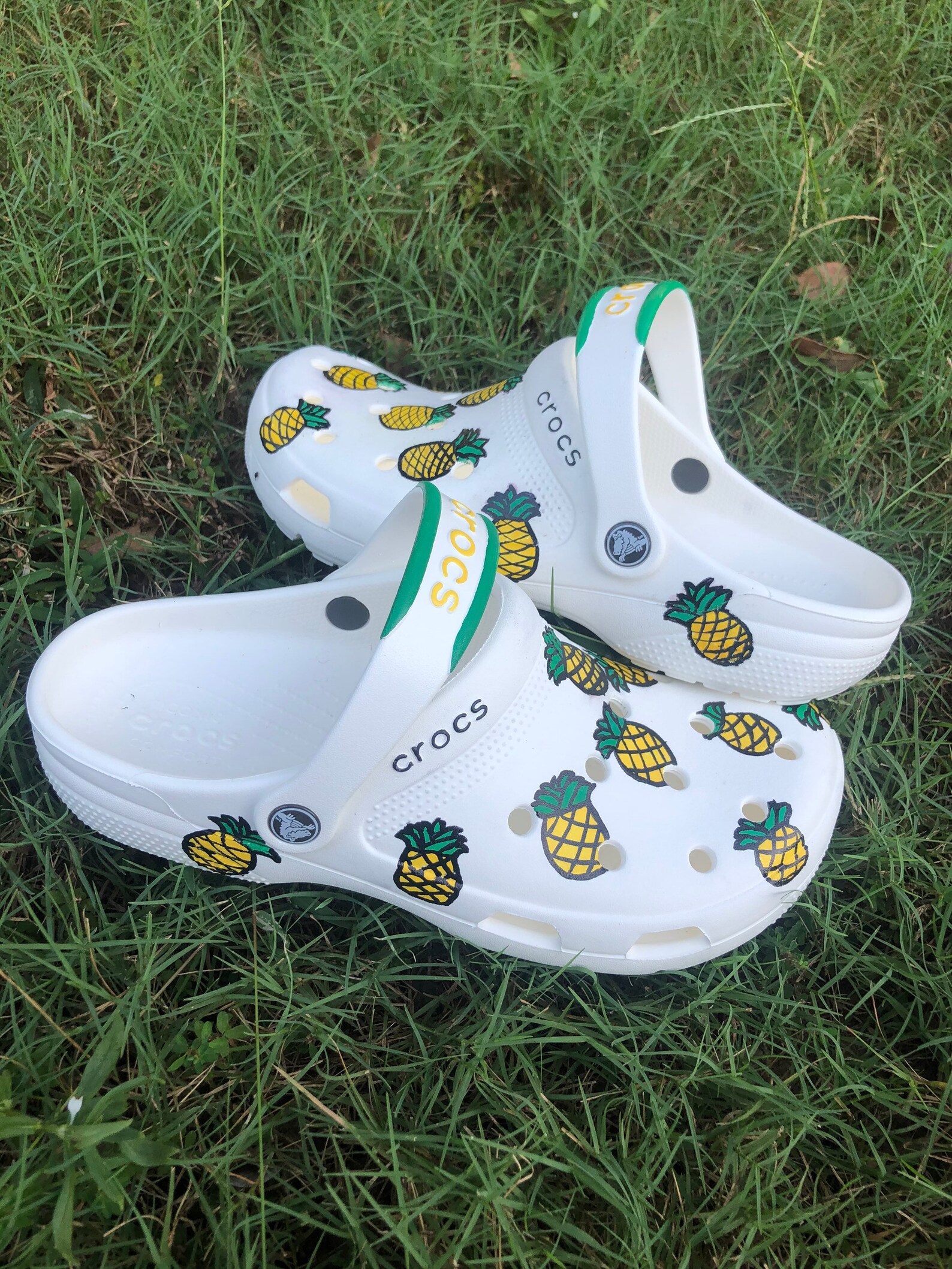 custom crocs website
