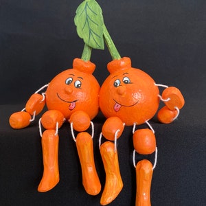 Holzfigur zweier Mandarinen – Verspieltes Geschenk für Feinschmecker