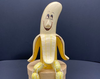 Lächelnde Banane Holzfigur - Fruit Art Sammlerstück