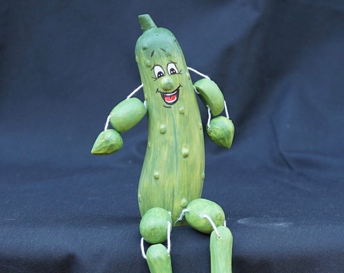 Pickle - Vegetable Décor - Gifts for Vegan - Foodie Gift - French Gherkin - Collectibles - Wooden figurine - Fermented - Shelf sitter - LOL