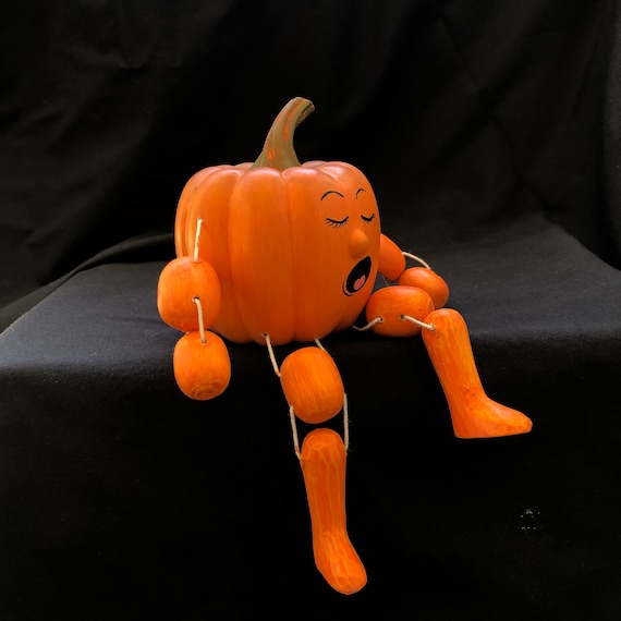 Sleepy Pumpkin Shelf Sitter – Fall Holiday Decor (4x4