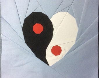 Yin Yang Heart - Foundation Paper Piecing Pattern. PDF Downloadable. 2 sizes:  9 in and 16.5 in. Quilting Pattern. San Valentine Pattern.